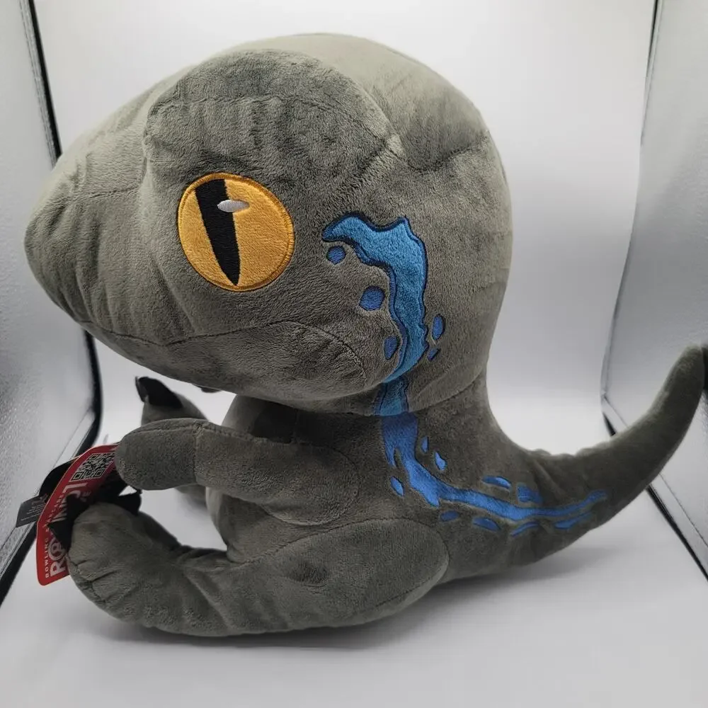 Jurassic World Blue Velociraptor Plush Stuffed Dinosaur Toy NWT Round 1 Exclusiv